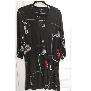 H&M BLACK SHORT CROSS OVER DRESS WITH WAIST BAND (10)